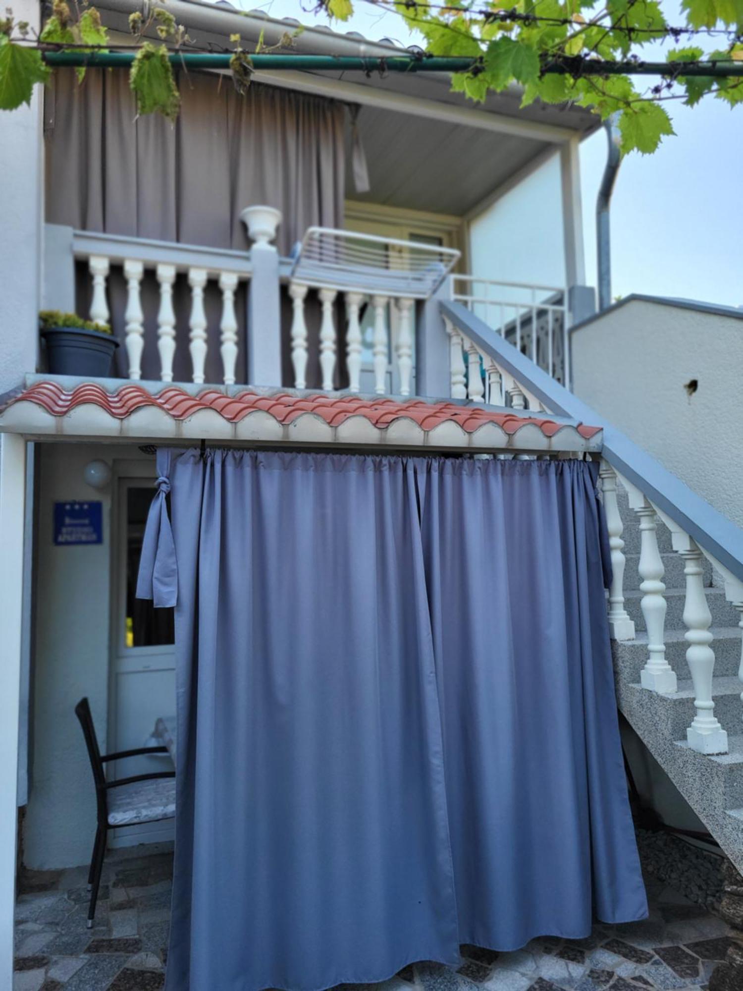 Apartmani I Sobe Mara Palit Экстерьер фото